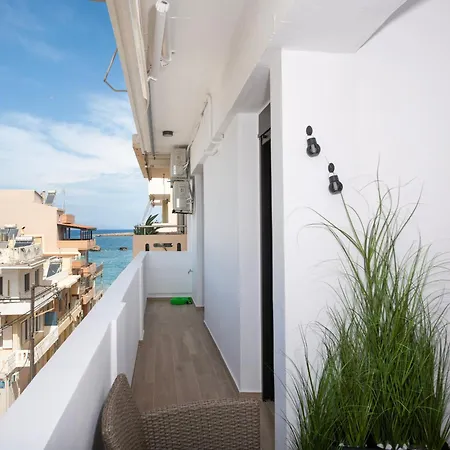Apartment Sea Breeze - 10 Steps Away From Nea Chora Chania (Crete)