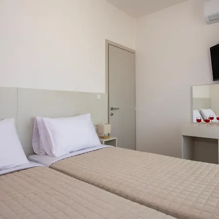Sea Breeze - 10 Steps Away From Nea Chora * Chania (Crete)